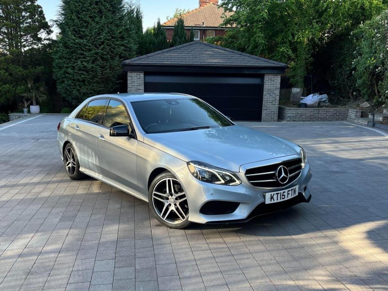 MERCEDES-BENZ E CLASS